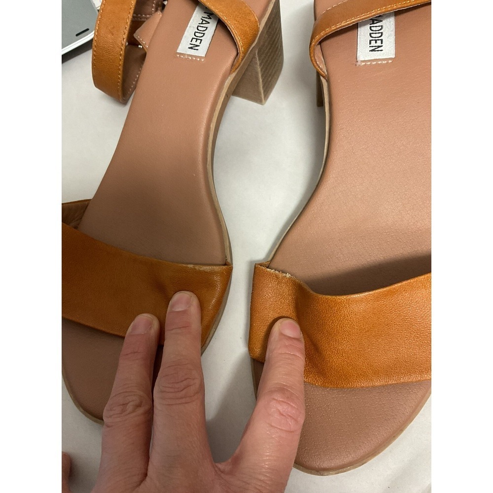 Steve Madden leather sandal w/block heel size 9.5M - Picture 4 of 4